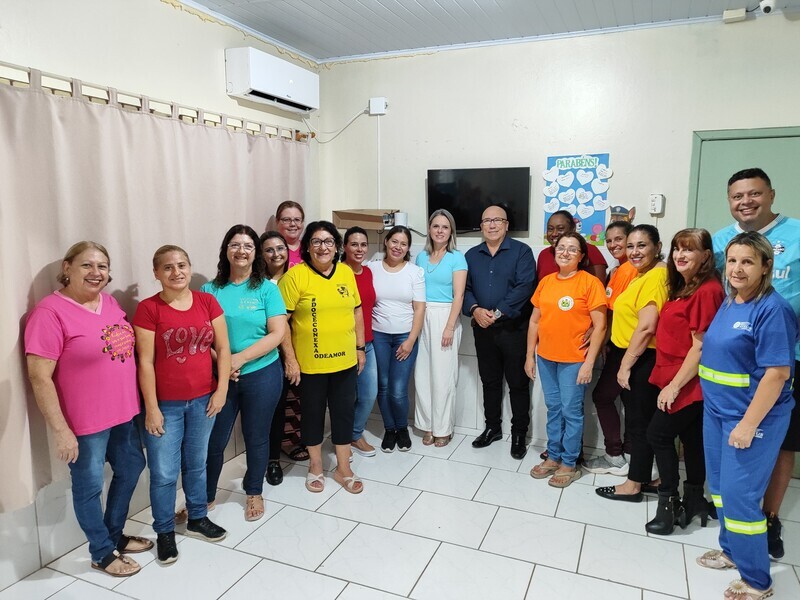 prefeito-municipal-realiza-homenagem-ao-dia-internacional-da-mulher