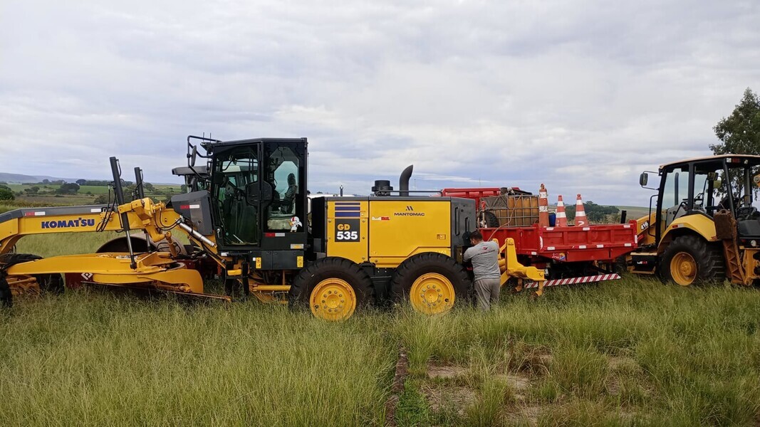 rincao-dos-menezes-interior-do-municipio-recebeu-maquinario-para-manutencao