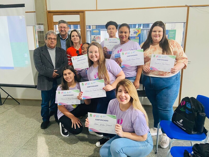 administracao-realizou-a-entrega-de-certificados-pelo-programa-primeira-infancia-melhor-e-programa-crianca-feliz