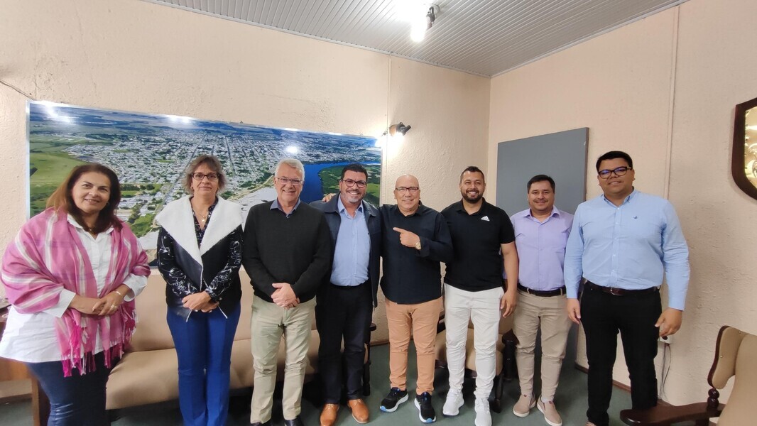 prefeito-vilmar-oliveira-recebe-novo-prefeito-eleito-para-inicio-da-transicao-de-governo