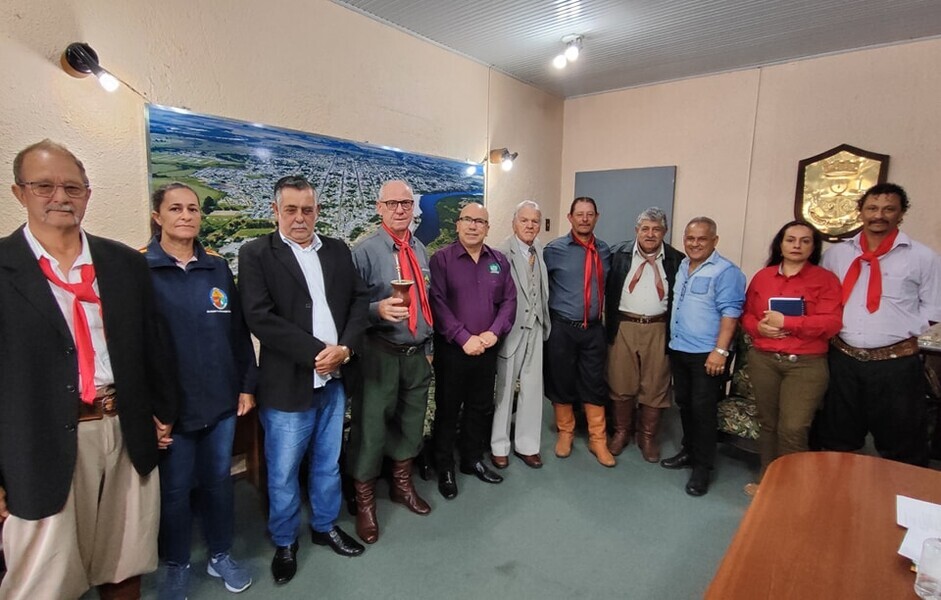 cultura-tradicionalista-alusiva-ao-centenario-de-pedras-altas