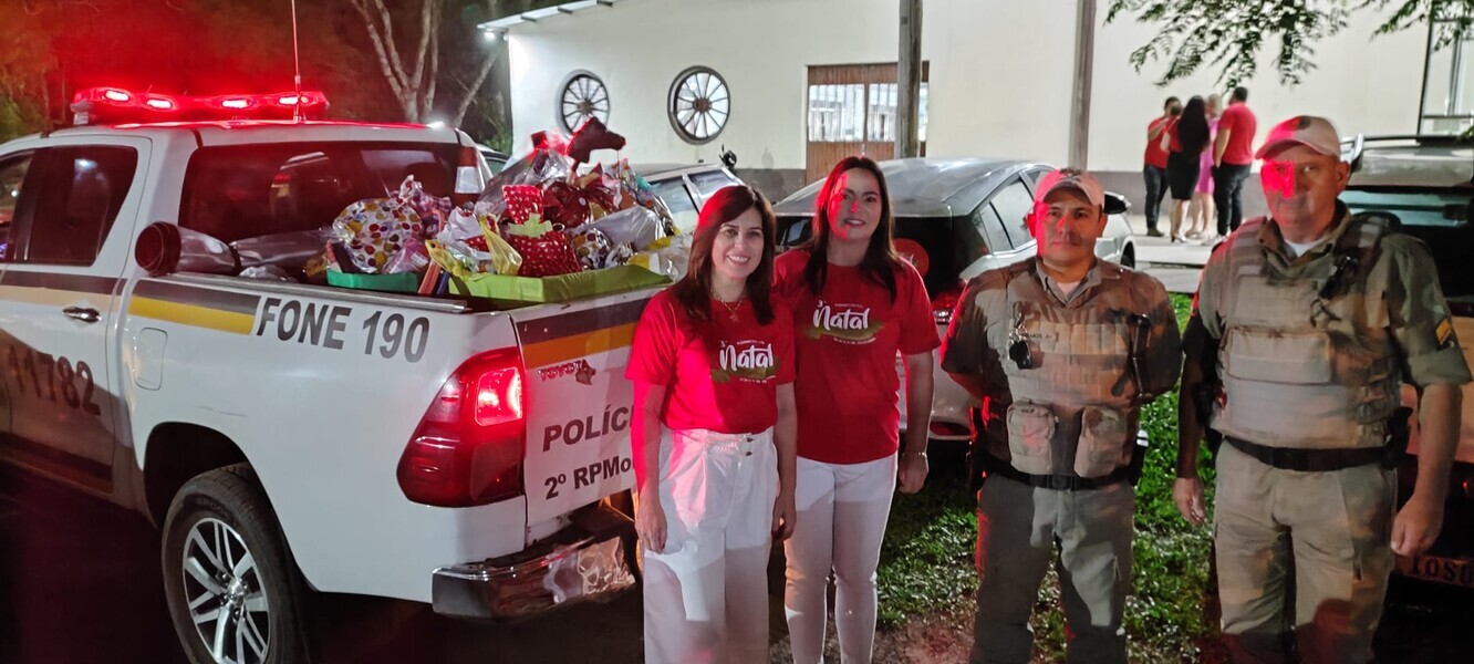 prefeitura-municipal-e-brigada-militar-realizou-a-entrega-de-brinquedos-no-3-natal-encantado-de-rosario-do-sul