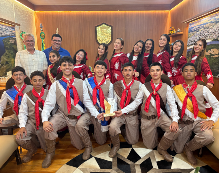 invernada-juvenil-do-general-abreu-conquistou-1-lugar-no-1-itaquatia-em-danca