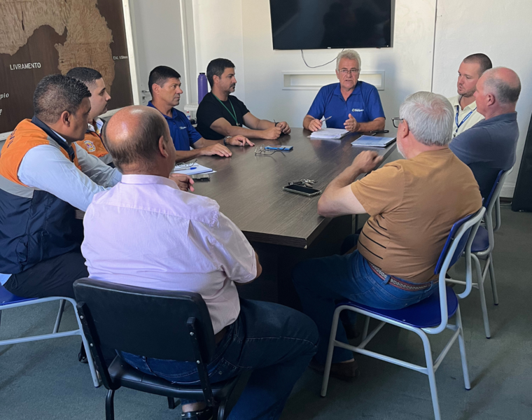 prefeitura-realiza-reuniao-para-avaliar-impactos-da-estiagem-e-definir-medidas