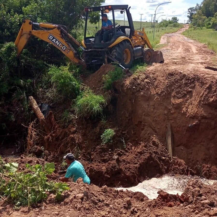 secretaria-de-obras-trabalha-na-recuperacao-de-ponte